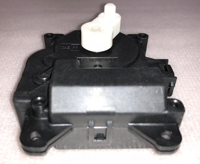 Мотор заслонки печки TOYOTA CAMRY V30 LEXUS ES300 8710633220