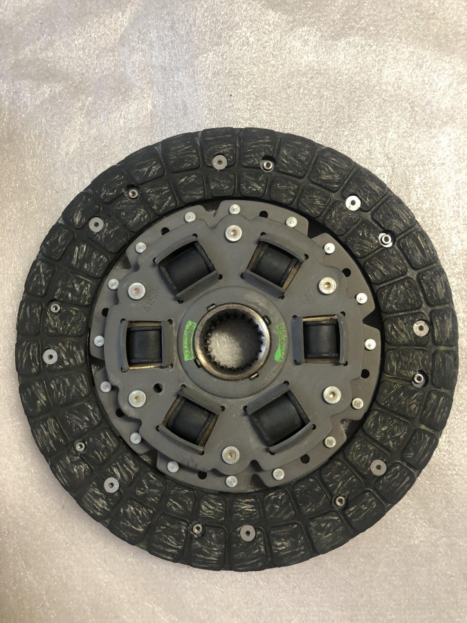 Диск сцепления ведомый TOYOTA LC Hilux 3125035262 новый оригинал