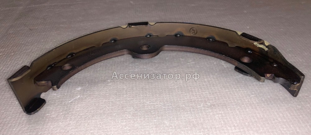 Колодка тормозная барабанная стояночного тормоза LEXUS LS 4653050020