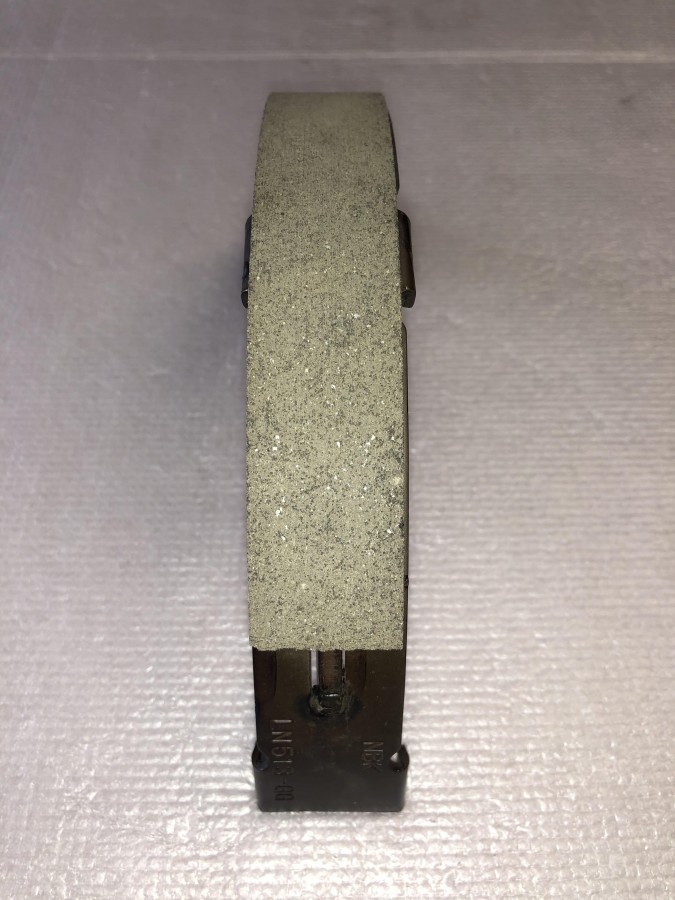 Колодка тормозная барабанная стояночного тормоза  LEXUS LS 4653050020