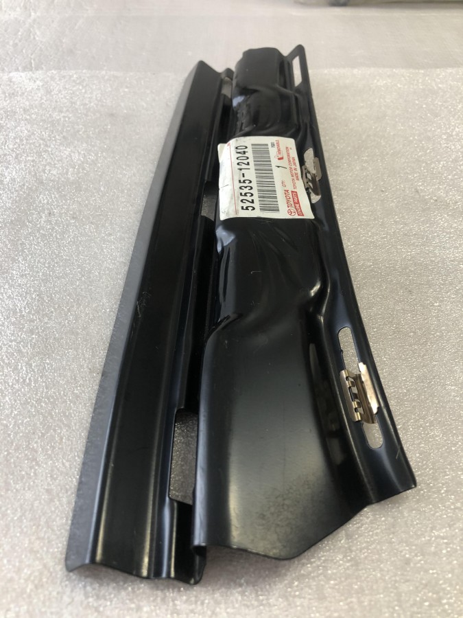 Крепеж TOYOTA Corolla E95 5253512040