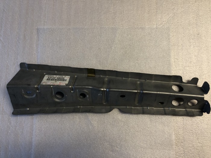 Усилитель крыла Lexus RX300 TOYOTA Harrier 5373348020