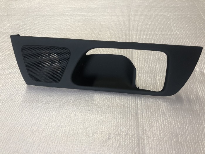 Накладка внутренней ручки задней левой двери TOYOTA Avensis T250 6761805030B0