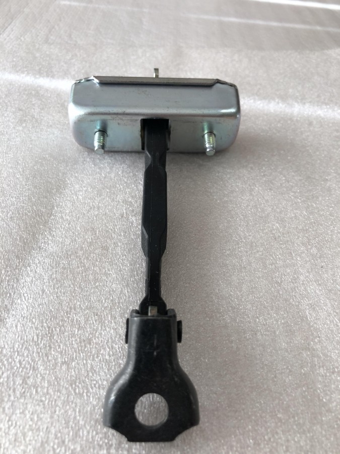 Ограничитель задней левой двери Toyota Corolla Verso AUR10 2004-2007 6864064010