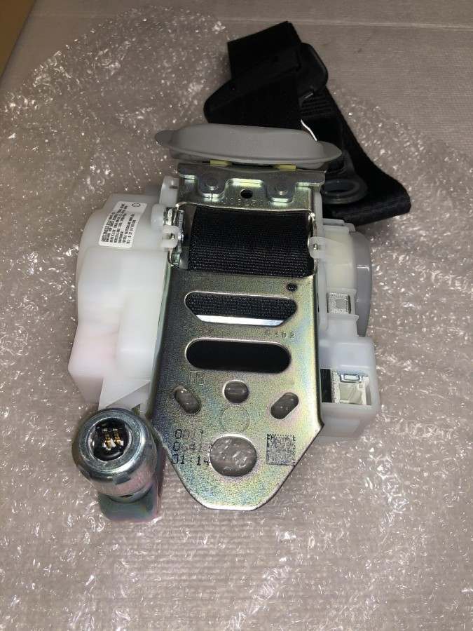 Ремень безопасности с пиропатроном передний левый LEXUS IS250 IS350 2005-2013 7322053130C3