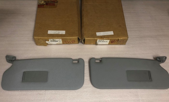 Козырек солнцезащитный левый TOYOTA AVENSIS I 1997-2003 7432005120B2