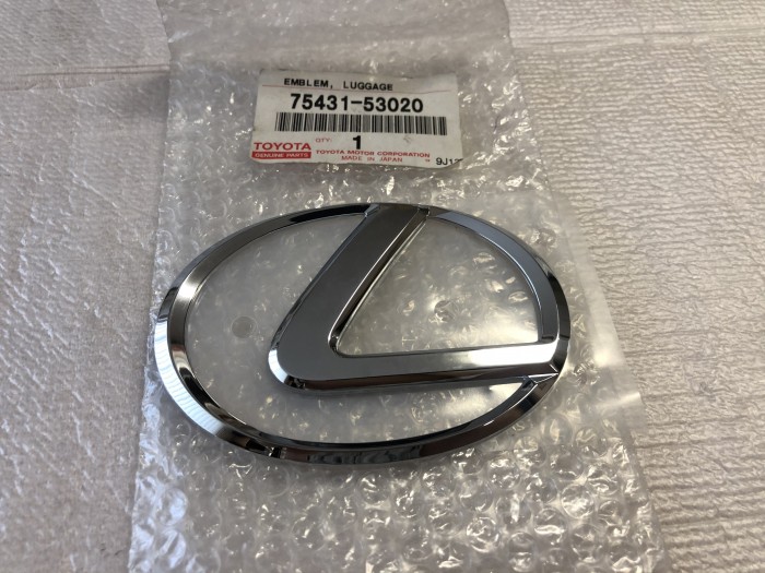 Эмблема задняя LEXUS IS 7543153020