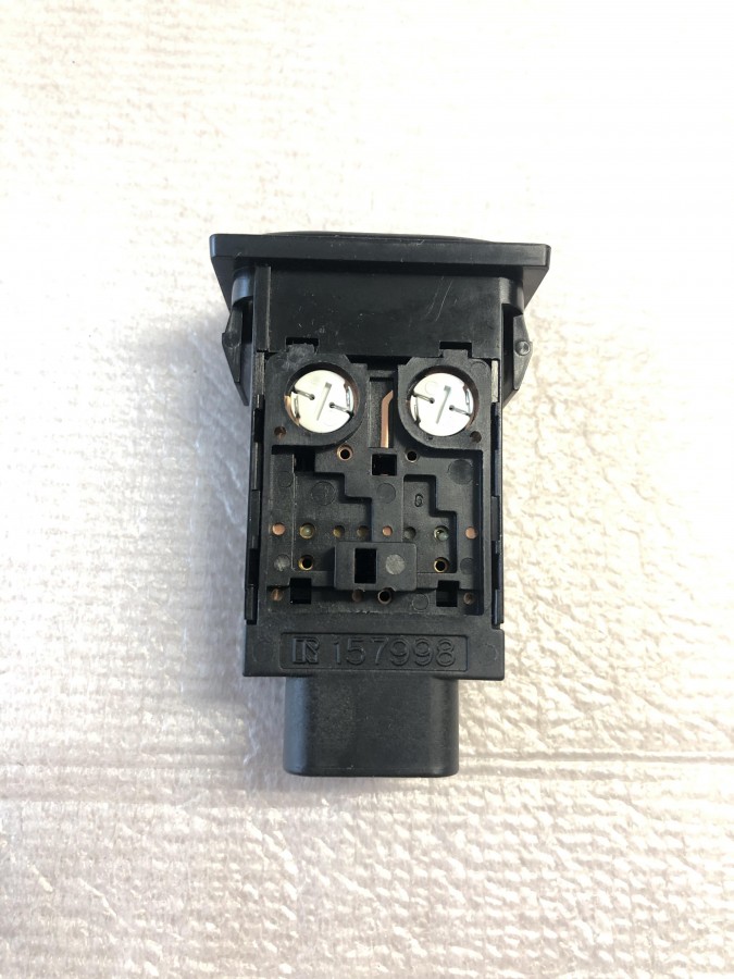 Выключатель подогрева сидения Lexus RX300 8475148020