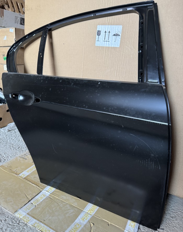 Дверь задняя правая Bmw 3-Series E90 2005-2012 41527152990