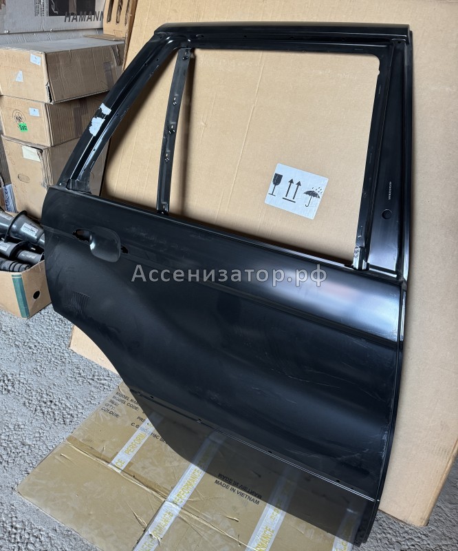 Дверь новая задняя правая Bmw X5 E53 41528256828