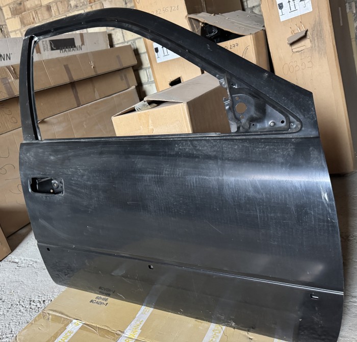 Дверь передняя правая Toyota Camry V20 Gracia 6700133060