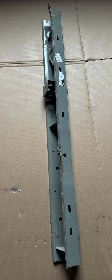 Порог правый Toyota Avensis T250 2003-2009 6140305010